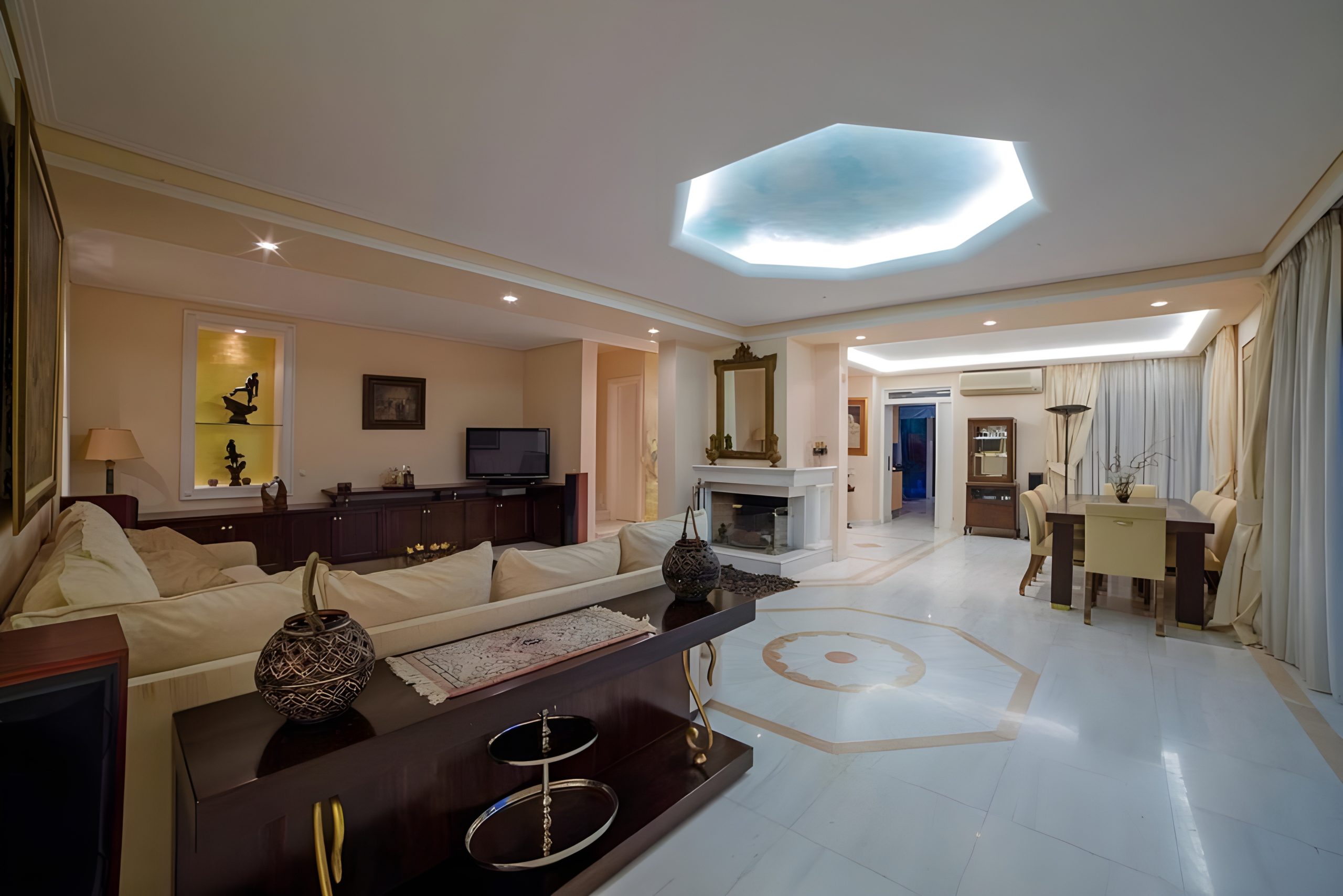 Σαλόνι και κουζίνα στη Villa Sparta 5